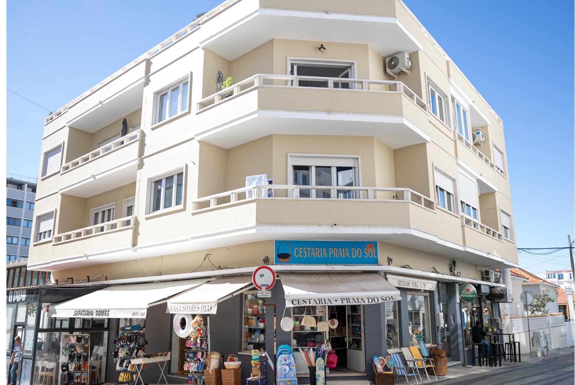 Apartamento Capitao Ribeiro Surf House Costa da Caparica Exterior foto